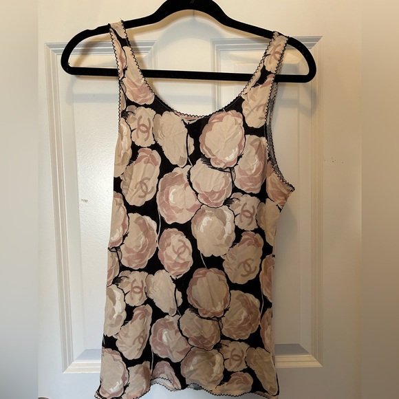 Authentic Chanel rose tank top - Picture 2 of 4